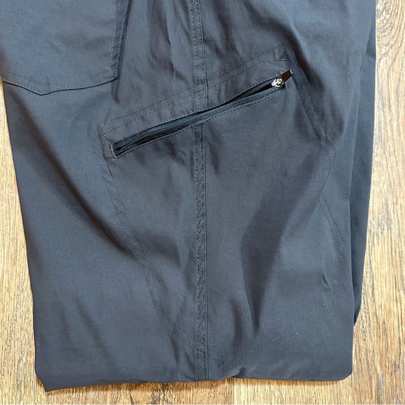 Eddie Bauer Men's Dark Gray Cargo Pants - Picture 9 of 10